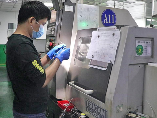 設備加工(gong)展示(shi)