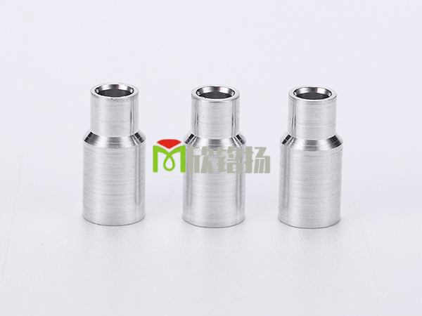 金(jin)屬卡環(huan)、鋁車件