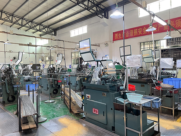 機器(qi)設(she)備(bei)